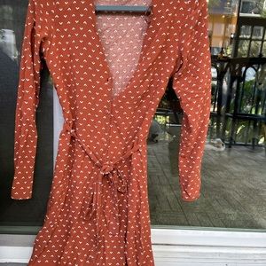 Long brown dress with belt